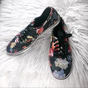 Rare Authentic Floral Vans 🌷